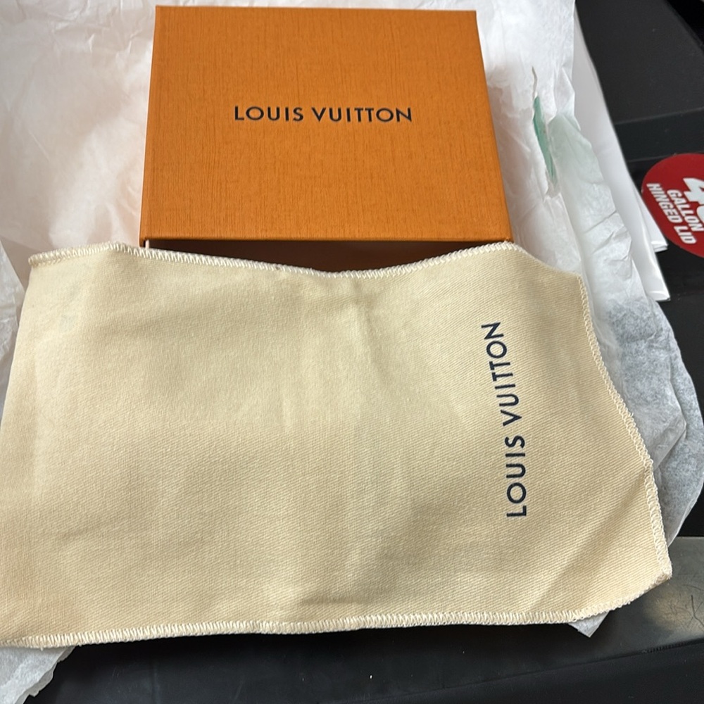 Louis Vuitton Orange Box With Cream Dust Bag